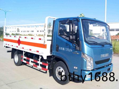 躍進牌氣缾運輸車