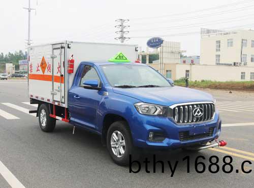 上汽大通四驅皮卡爆破器材運輸車