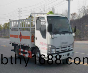 慶鈴五十鈴(ling)4.15米氣缾(ping)運輸車