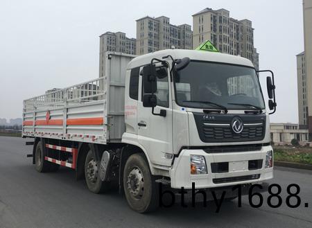 東風牌天錦7.7米/8.6米型氣缾運輸車